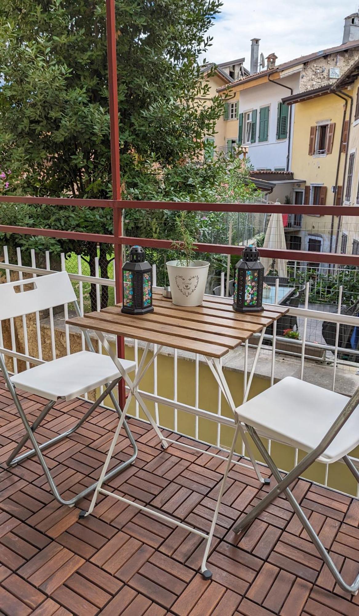 New Apartment In Historical Center Near Lake Riva del Garda Buitenkant foto