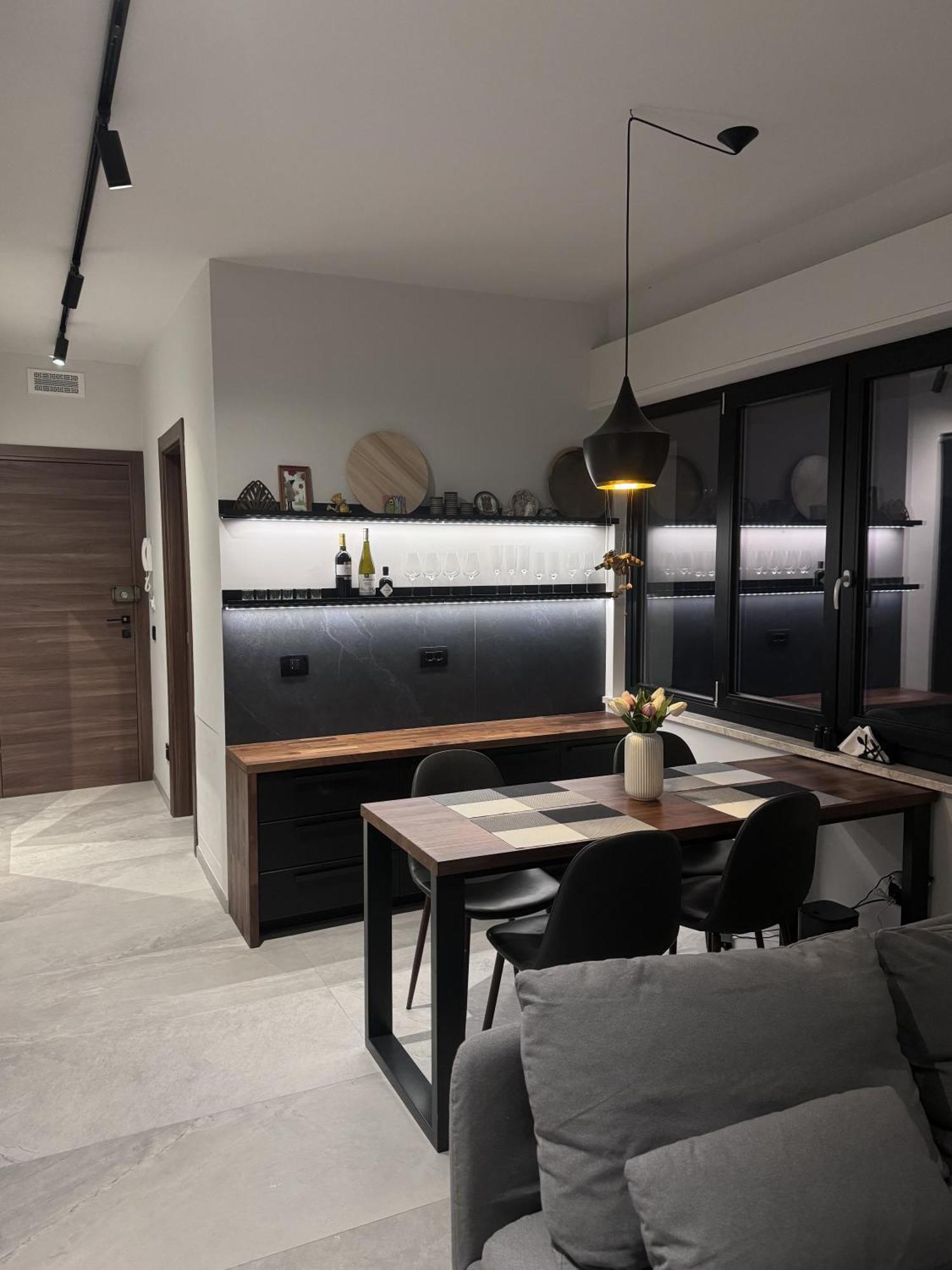 New Apartment In Historical Center Near Lake Riva del Garda Buitenkant foto