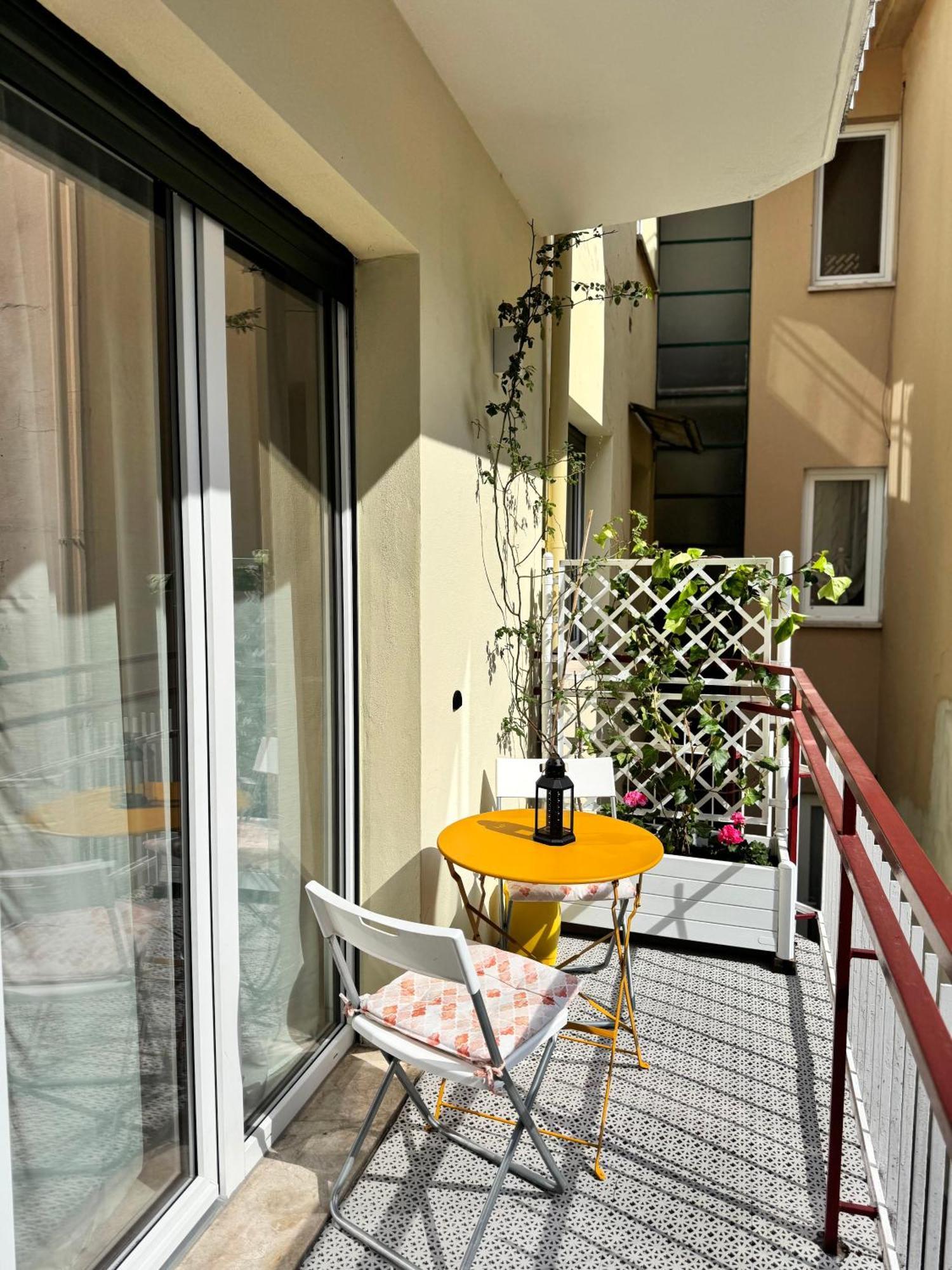 New Apartment In Historical Center Near Lake Riva del Garda Buitenkant foto